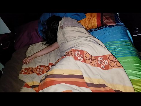 ❤️ Anak tiri berating ibu tiriné enom nalika dheweke turu. ❤ Video anal ing kita% jv.quizfarmature.ru%